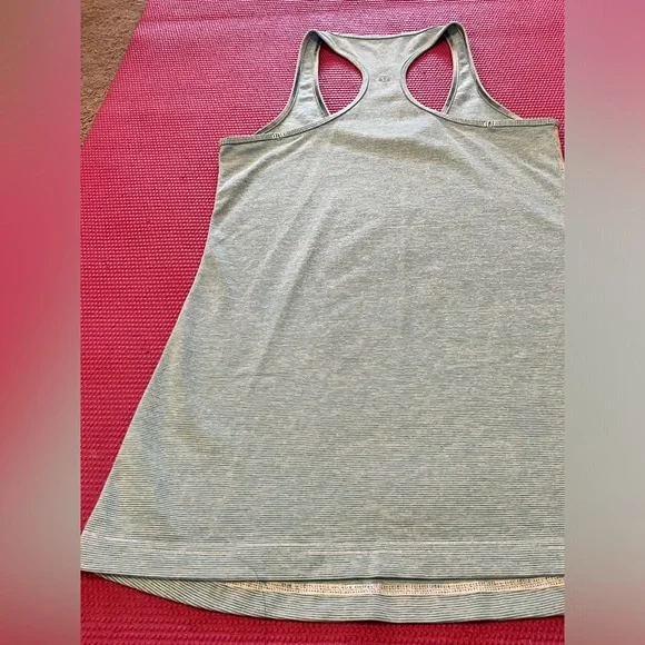 Lululemon Cool Racerback Size 6 - Picture 2 of 11